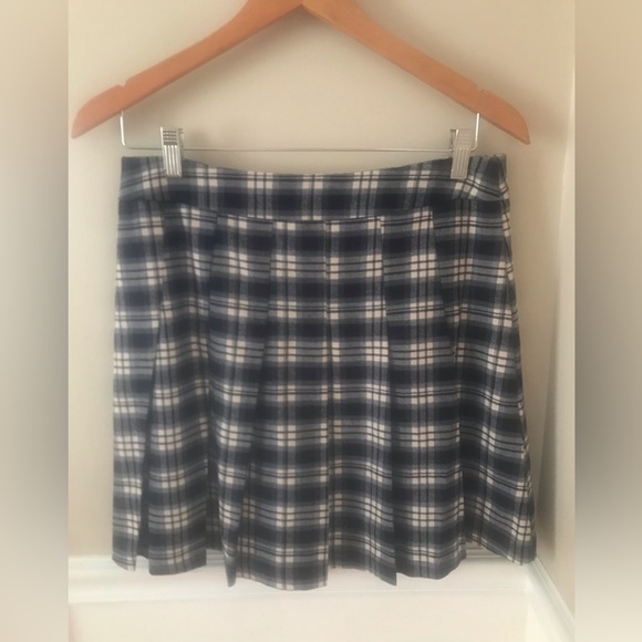 NWT Sugarlips Hillard Plaid Pleated Mini Skirt - Picture 4 of 9
